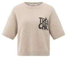 Load image into Gallery viewer, Short sleeve sweater with artwork Yaya the Brand