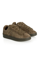 Load image into Gallery viewer, Raw Suede sneaker Yaya the Brand