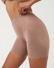 Load image into Gallery viewer, Girl Short 2.0 Spanx