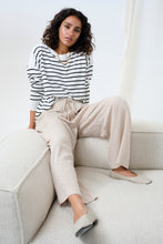 Load image into Gallery viewer, Milia Cropped Wide Pants Kaffe