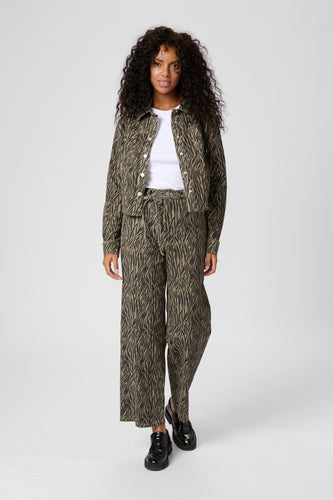 Leondra Straight Jeans