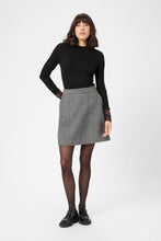 Load image into Gallery viewer, Omi Turtleneck Kaffe