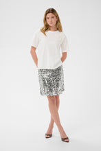 Load image into Gallery viewer, Rosie Tee Kaffe
