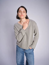 Load image into Gallery viewer, Bine Long sleeve V-Neck Knit Mos Mosh