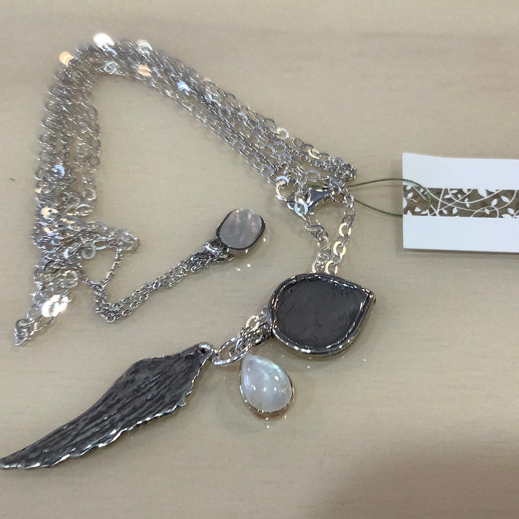 N48 Karen Télio Necklace