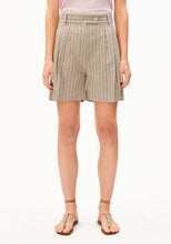 Load image into Gallery viewer, Stripe Kaayua Pleated Short Armed Angels