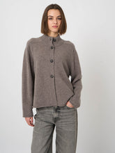 Load image into Gallery viewer, 100% Extrafine baby wool Merino Repeat