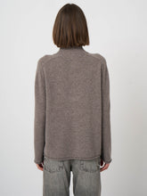 Load image into Gallery viewer, 100% Extrafine baby wool Merino Repeat