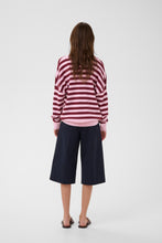 Load image into Gallery viewer, Foster V-Neck InWear