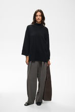 Load image into Gallery viewer, Tally Monika V Neck InWear