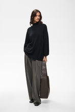 Load image into Gallery viewer, Tally Monika V Neck InWear