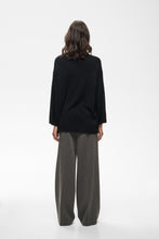 Load image into Gallery viewer, Tally Monika V Neck InWear