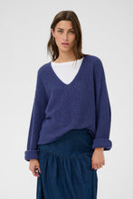 Load image into Gallery viewer, Etronas Pullover Part Two