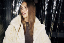 Load image into Gallery viewer, Loes Coat Saint Tropez