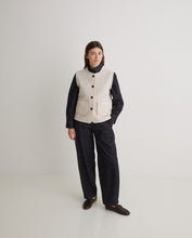 Load image into Gallery viewer, Vest Boiled Wool Yerse