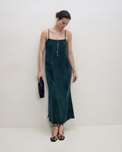Load image into Gallery viewer, Long Spaghetti Strap Dress Yerse