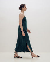 Load image into Gallery viewer, Long Spaghetti Strap Dress Yerse