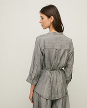 Load image into Gallery viewer, Crinkled effect Shirt Yerse