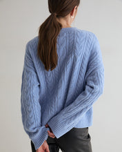 Load image into Gallery viewer, Cable knit Sweater Yerse