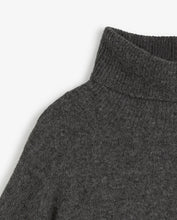 Load image into Gallery viewer, Oversized sweater with turleneck Yerse