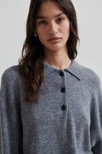 Load image into Gallery viewer, Vilena Knit Second Female