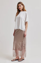 Load image into Gallery viewer, Wila Skirt Second Female