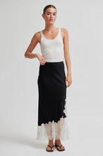 Load image into Gallery viewer, Wila Skirt Second Female