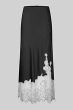 Load image into Gallery viewer, Wila Skirt Second Female