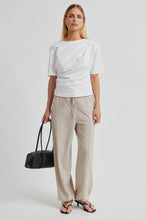 Load image into Gallery viewer, Ulina Drape Tee Second Female