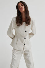 Load image into Gallery viewer, Amaze Blazer Second Female