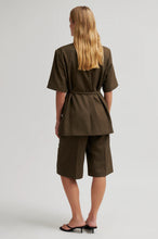 Load image into Gallery viewer, Sharo long Shorts Second female