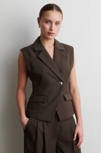 Load image into Gallery viewer, Riese Fitted waistcoat Second Female