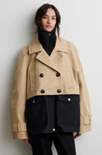 Load image into Gallery viewer, Aiva Jacket Second Female