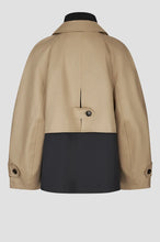 Load image into Gallery viewer, Aiva Jacket Second Female