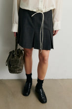 Load image into Gallery viewer, Anjou mini skirt Second Female