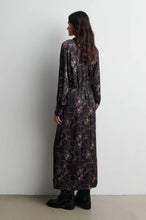 Load image into Gallery viewer, Paisley Dress Second Female