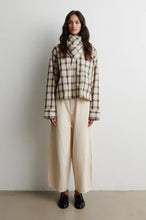 Load image into Gallery viewer, Liria Scarf Second Female