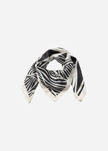 Load image into Gallery viewer, Camitta Scarf Soyaconcept