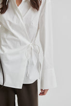 Load image into Gallery viewer, Noova shirt Second Female