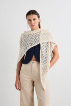 Load image into Gallery viewer, Castor knit Shawl Mus &amp; Bombon