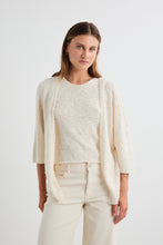 Load image into Gallery viewer, Nunavut Vest Mus &amp; Bombon