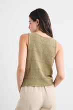Load image into Gallery viewer, Nunavut Vest Mus &amp; Bombon