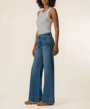 Load image into Gallery viewer, Maya High Rise Wide Leg Kut from the Kloth