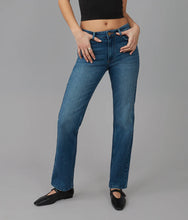 Load image into Gallery viewer, Denver Dis2d Lola Jeans