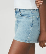 Load image into Gallery viewer, Liana Shorts Lola Jeans
