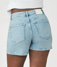 Load image into Gallery viewer, Liana Shorts Lola Jeans