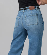 Load image into Gallery viewer, Colette Lola Jeans
