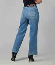 Load image into Gallery viewer, Colette Lola Jeans