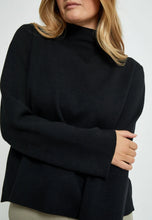 Load image into Gallery viewer, Lupi High neck Knit Pullover Minus