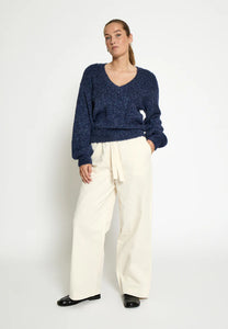 Jennie V-neck Knit Pullover Minus